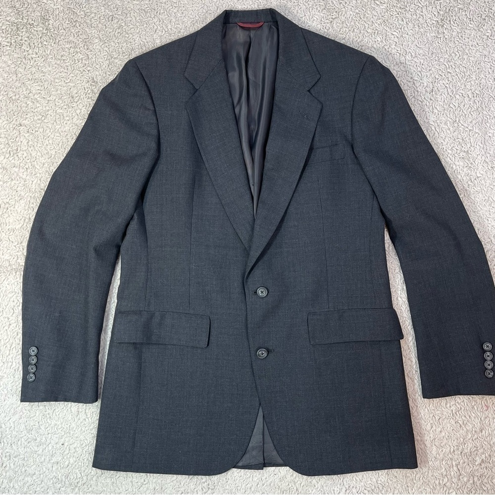 Hart, Schaffner & Marx Suit Jacket Size and Museum of Art Tie
